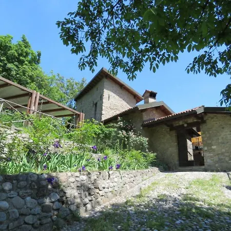 אכסניה Cascina Respau