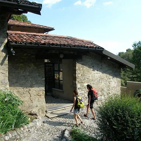 אכסניה Cascina Respau קומו